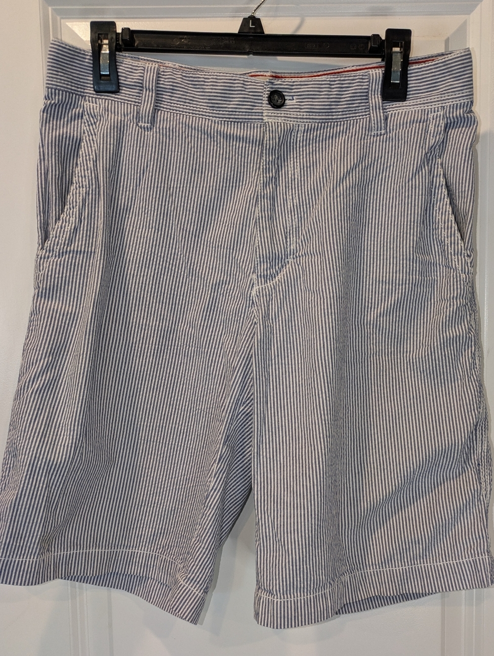 IZOD Men’s Seersucker Shorts Size 30 Blue White Striped Classic Summer
